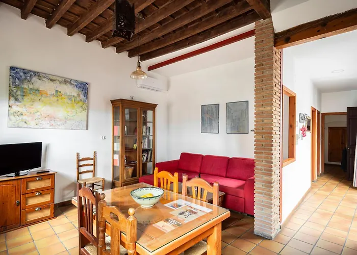 Spacious Sunny And Quiet Albayzin